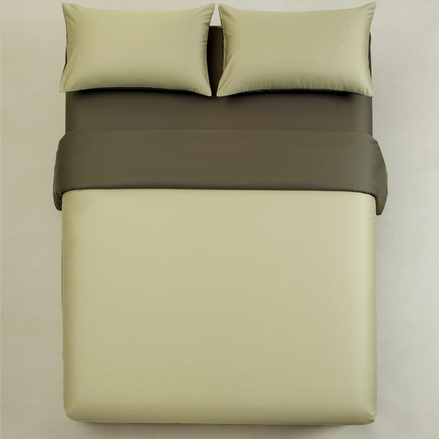 300TC Luxury Long-Staple Cotton Fitted Suite: Includes Complimentary Mulberry Silk Insert