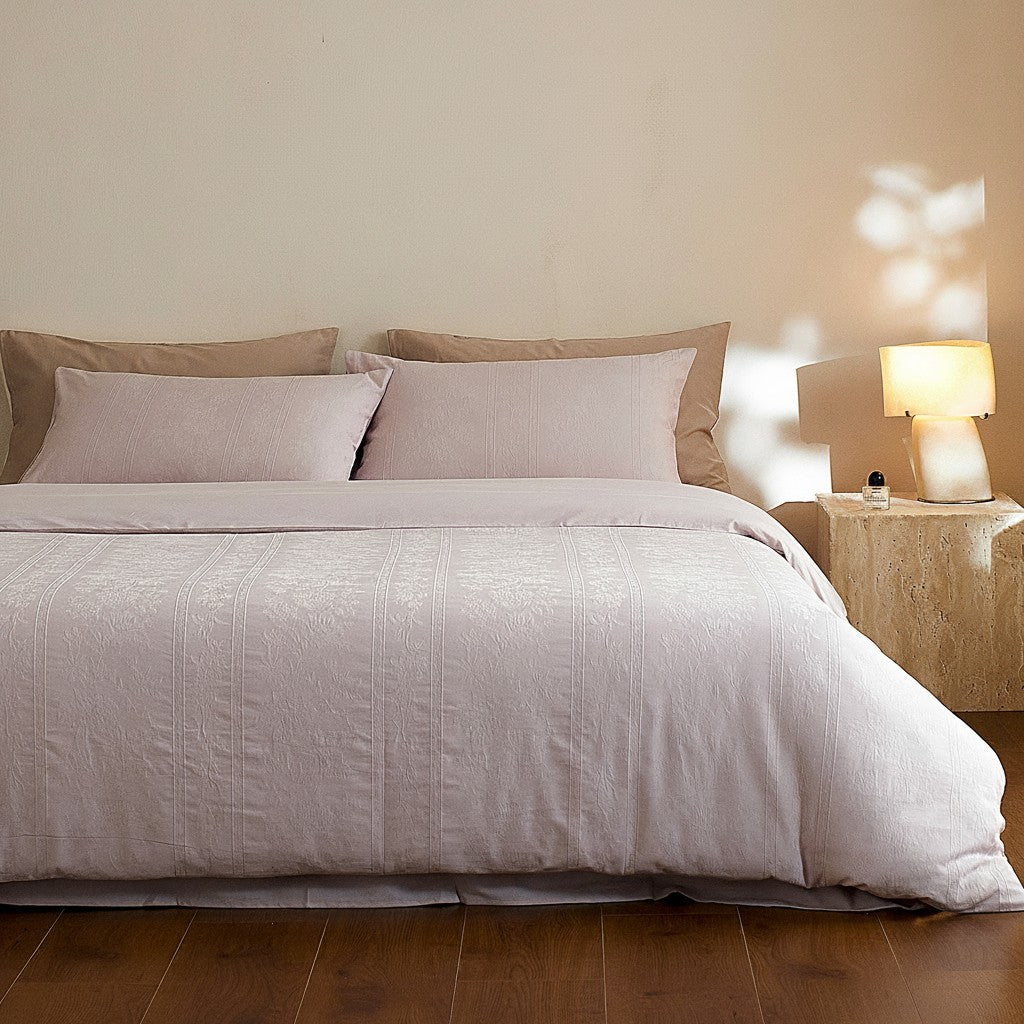 300TC Artisanal Floral Jacquard Fitted Suite: Includes Complimentary Mulberry Silk Insert
