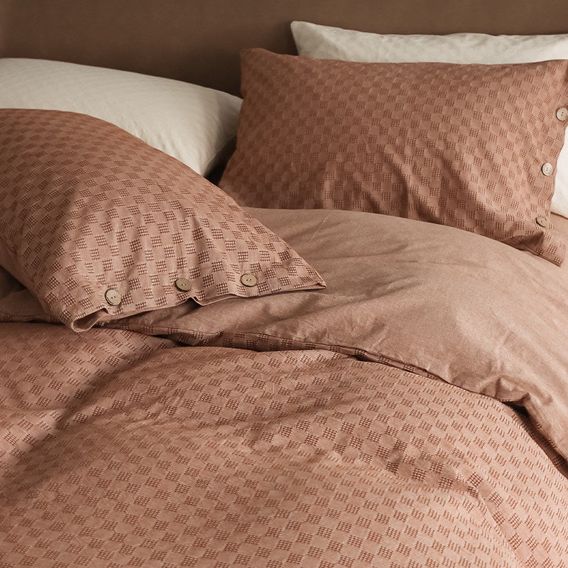 300TC Washed Cotton Checkerboard Jacquard Flat Suite: Includes Complimentary Mulberry Silk Insert