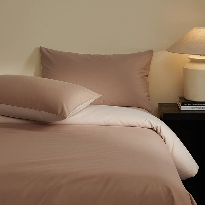 400 TC Premium Brushed Long-Staple Cotton Fitted Suite: Includes Complimentary Mulberry Silk Insert