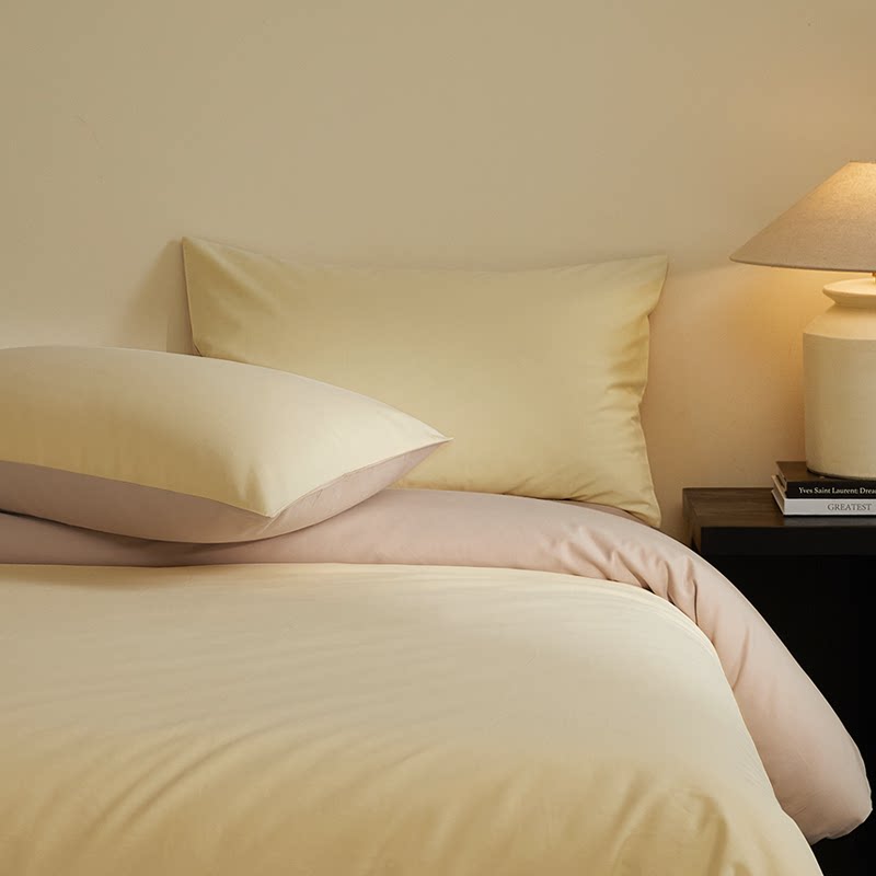 400 TC Premium Brushed Long-Staple Cotton Fitted Suite: Includes Complimentary Mulberry Silk Insert